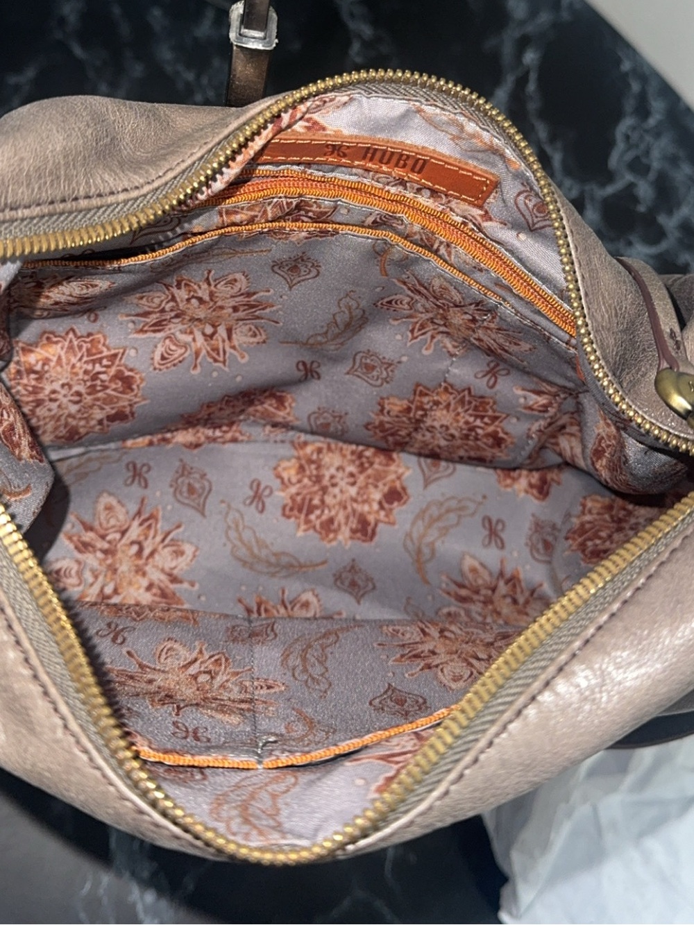 HOBO Handbag Leather Shoulder Bag Gray Medium Size AUTHENTIC - Picture 13 of 14